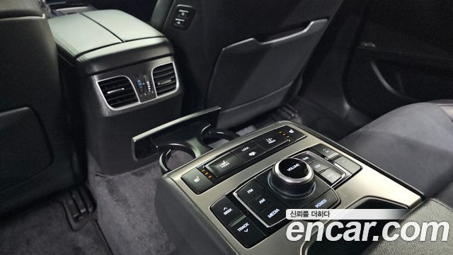 Hyundai Genesis 2015 — photo 19