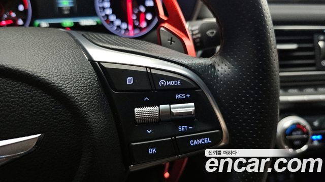 Genesis G70 2018 — photo 22