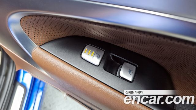 Genesis G70 2018 — photo 23