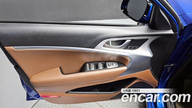 Genesis G70 2018 — photo 14