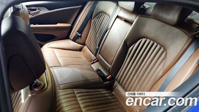Genesis G70 2018 — photo 28