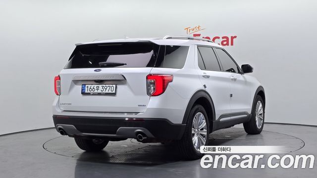 Ford Explorer 2020 — photo 2