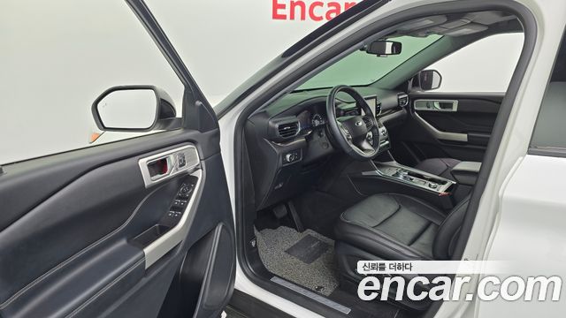 Ford Explorer 2020 — photo 13