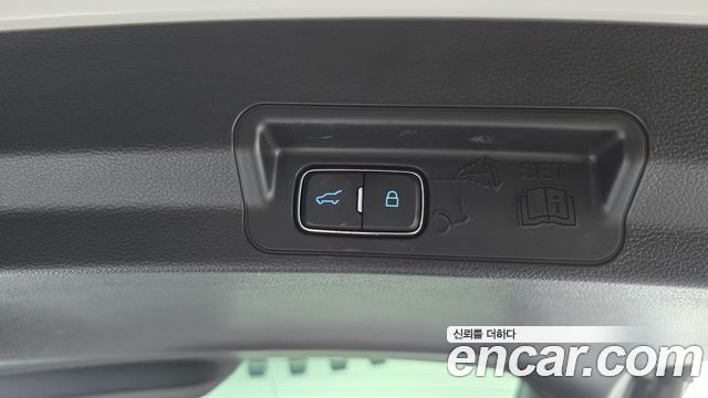 Ford Explorer 2020 — photo 23