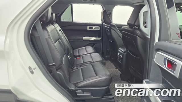 Ford Explorer 2020 — photo 25