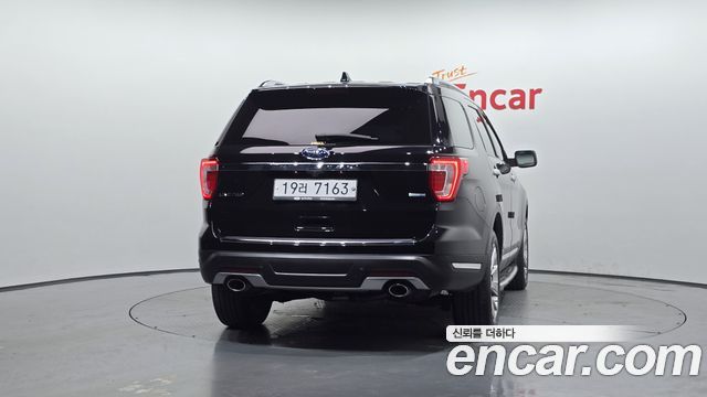 Ford Explorer 2019 — photo 4