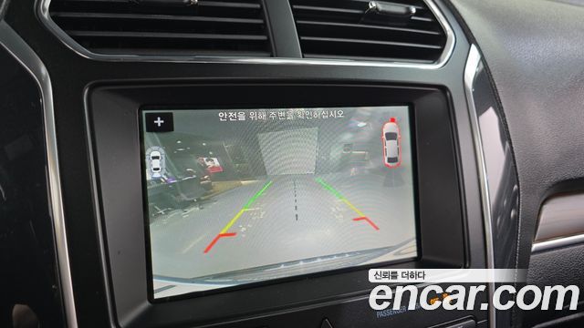 Ford Explorer 2019 — photo 16