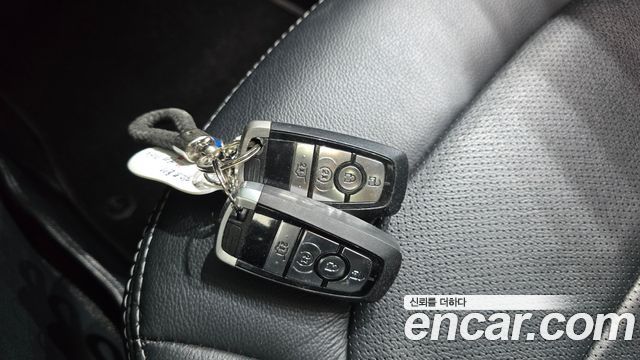 Ford Explorer 2019 — photo 17