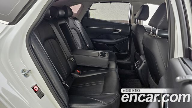 Hyundai Sonata 2020 — photo 18