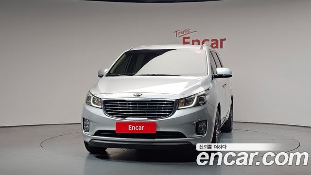 Kia Canival 2017 — photo 3
