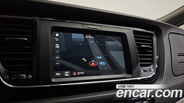 Kia Canival 2017 — photo 20