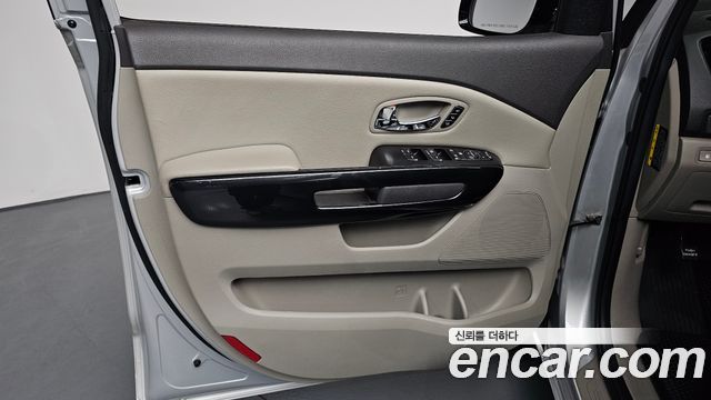 Kia Canival 2017 — photo 14