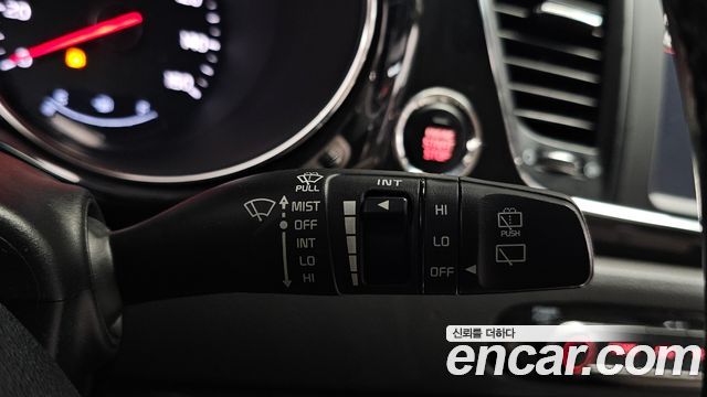 Kia Canival 2017 — photo 29