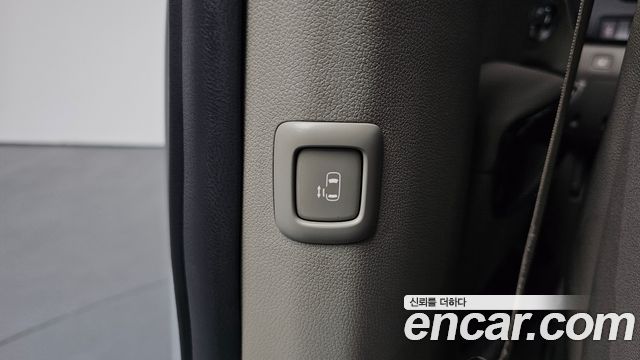 Kia Canival 2017 — photo 30