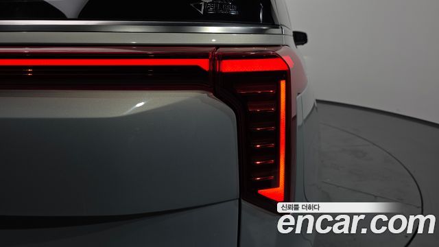 Kia Canival 2024 — photo 9