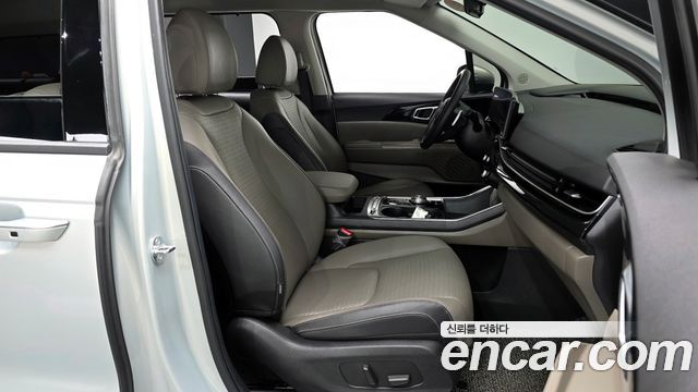 Kia Canival 2024 — photo 16
