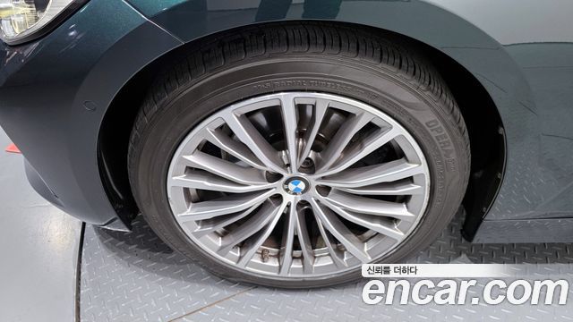 BMW 3-Series 2020 — photo 5