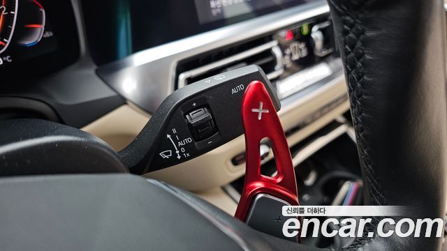 BMW 3-Series 2020 — photo 31