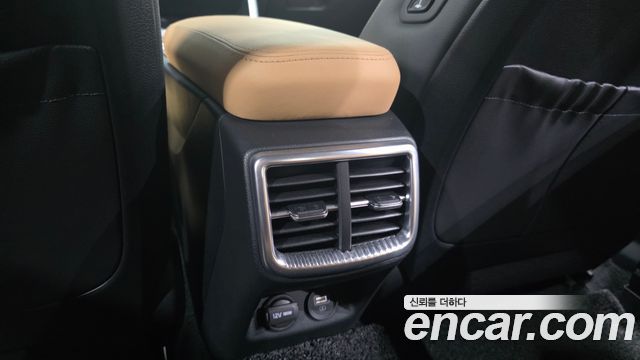 Kia K5 2022 — photo 29
