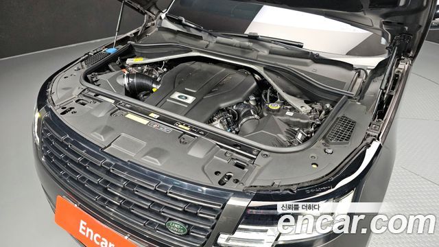 Land Rover Range Rover 2023 — photo 6