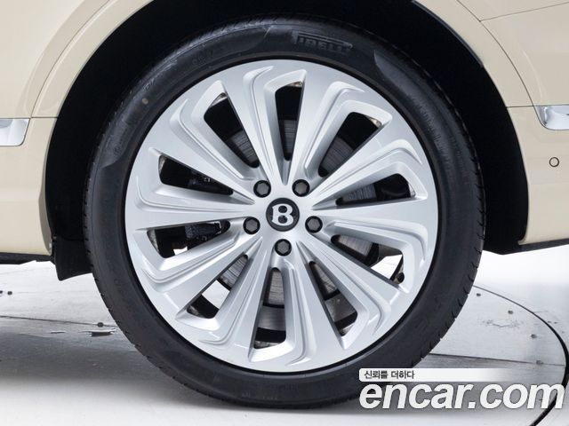 Bentley Bentayga 2025 — photo 5