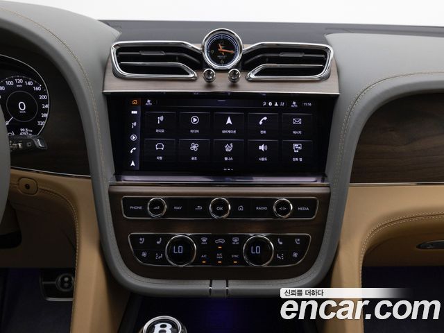 Bentley Bentayga 2025 — photo 11