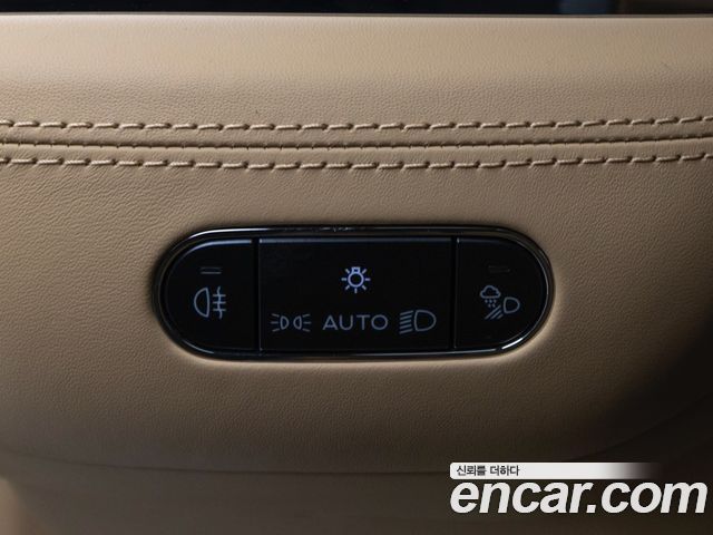 Bentley Bentayga 2025 — photo 14
