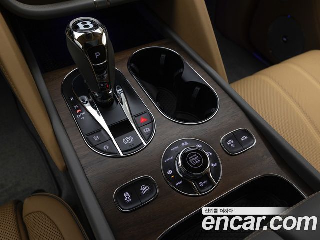 Bentley Bentayga 2025 — photo 15