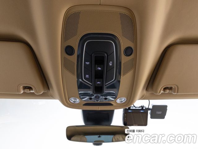 Bentley Bentayga 2025 — photo 16