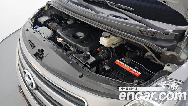 Hyundai Starex 2017 — photo 6