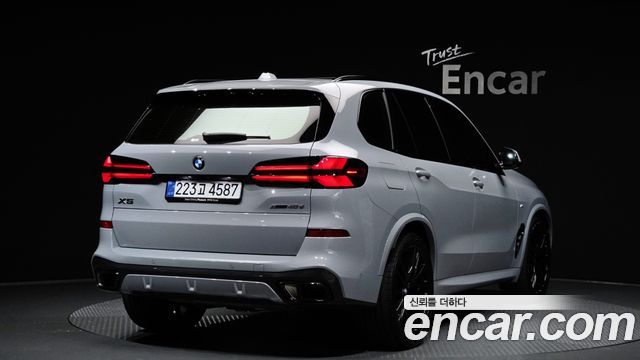 BMW X5 2026 — photo 2