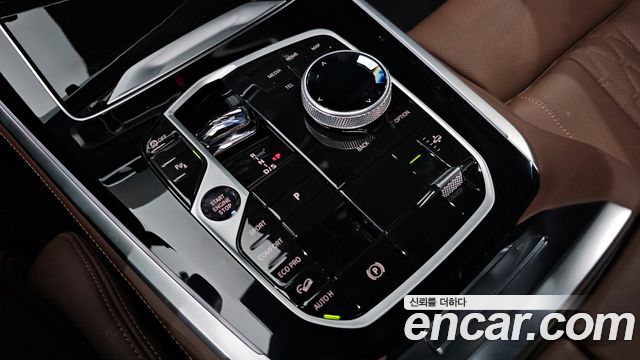 BMW X5 2026 — photo 9
