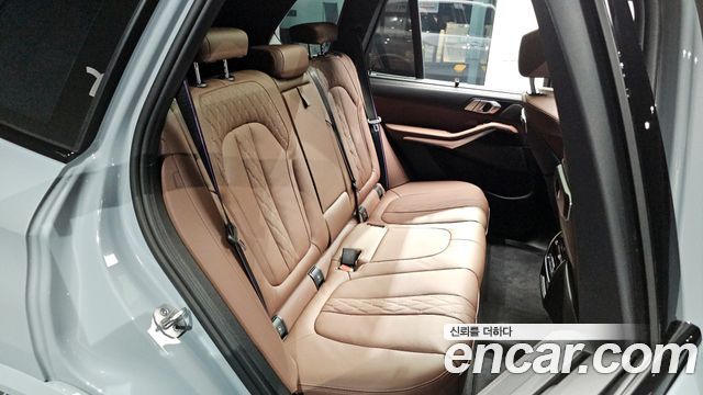 BMW X5 2026 — photo 11