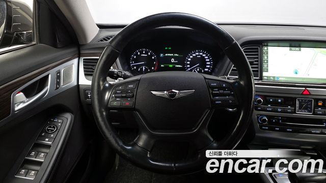 Genesis G80 2017 — photo 13