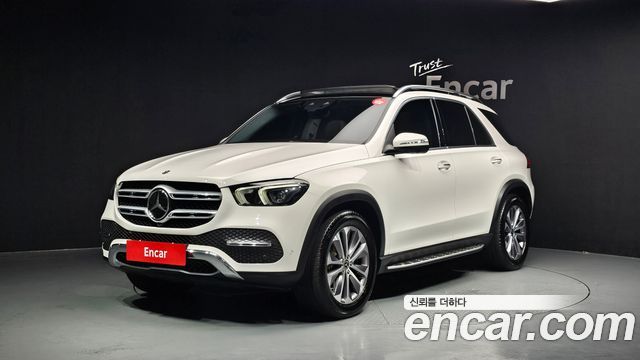 Mercedes-Benz GLE-Class 2022 — photo 1