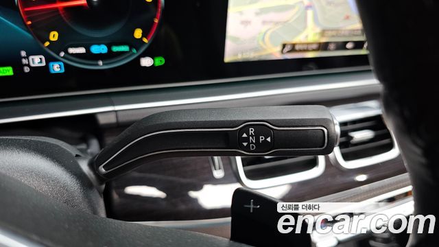 Mercedes-Benz GLE-Class 2022 — photo 9