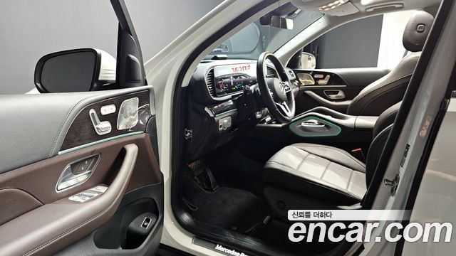 Mercedes-Benz GLE-Class 2022 — photo 10