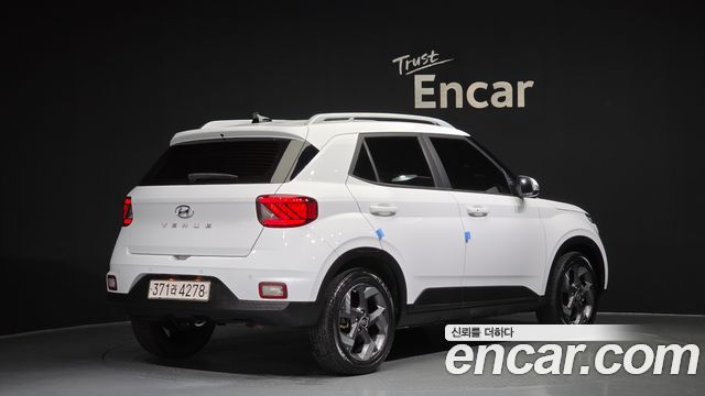 Hyundai Venue 2020 — photo 2