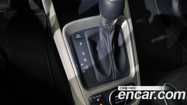 Hyundai Venue 2020 — photo 12