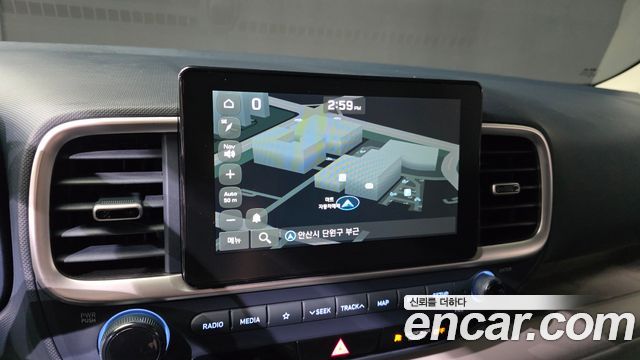 Hyundai Venue 2020 — photo 19