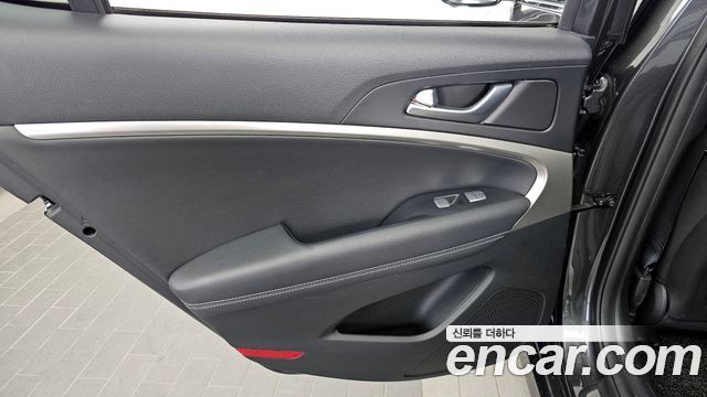 Genesis G70 2021 — photo 15