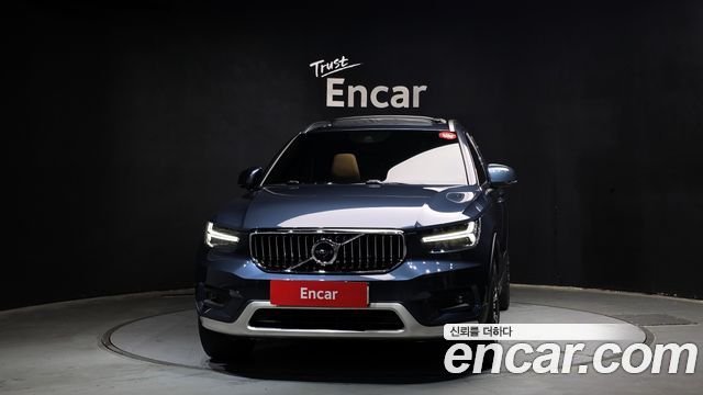 Volvo XC40 2022 — photo 3