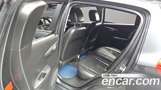 Chevrolet Korea Spark 2018 — photo 12