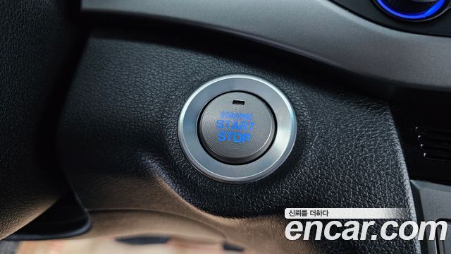 Hyundai AVANTE 2016 — photo 28