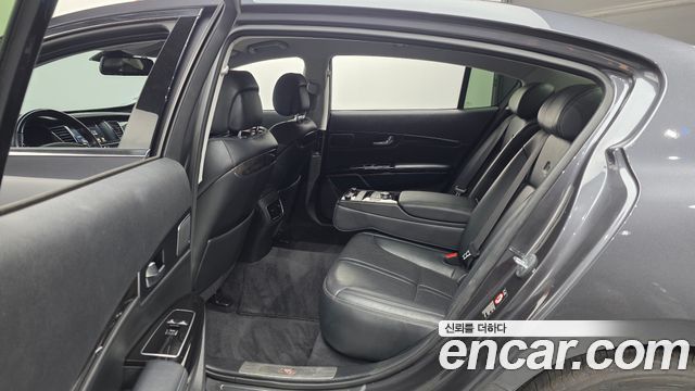 Kia K9 2016 — photo 11
