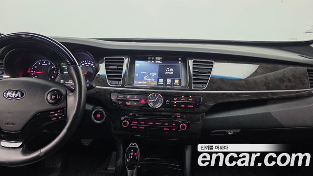 Kia K9 2016 — photo 17