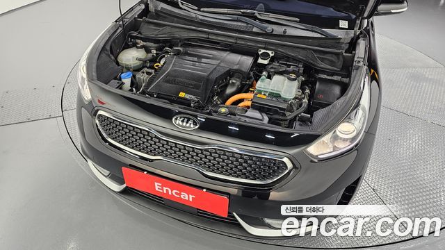 Kia Niro 2017 — photo 6
