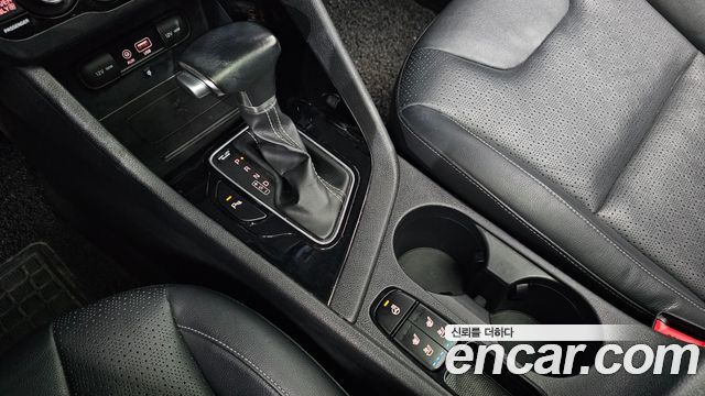 Kia Niro 2017 — photo 9