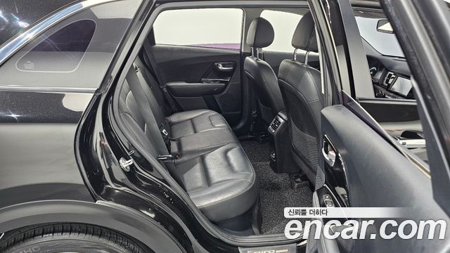 Kia Niro 2017 — photo 11