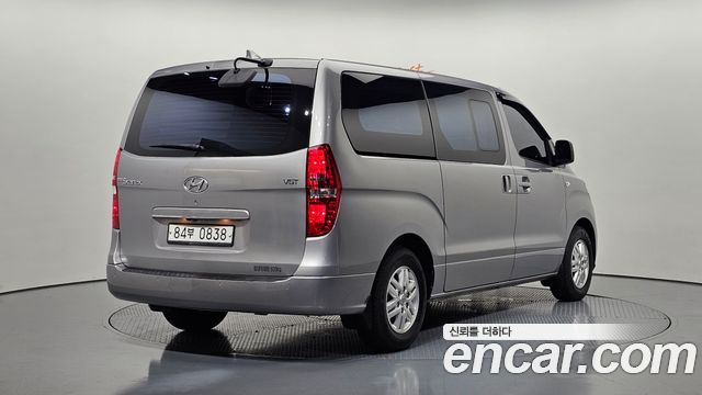 Hyundai Starex 2019 — photo 2